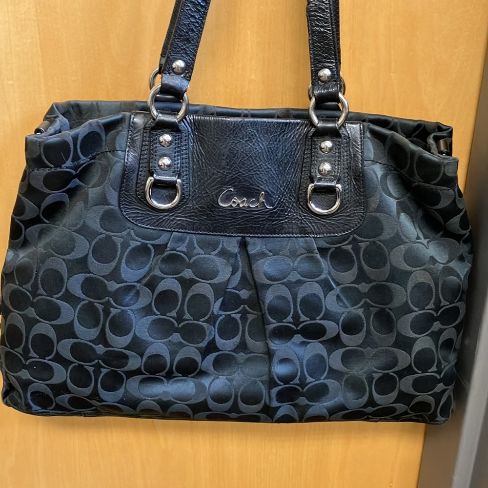 Coach Ashley Signature Black F15510